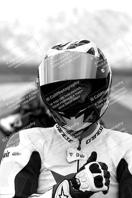 media/Mar-28-2022-Superbike Trackdays (Mon) [[b8603d0f67]]/Around the Pits/